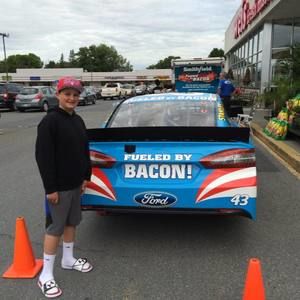 Meet your Posher, Alex